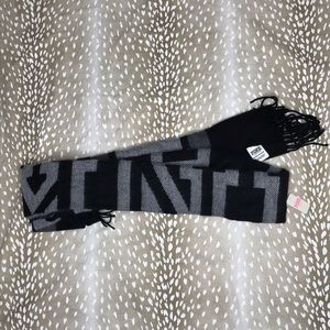 NWT victoria secret PINK fringe scarf
